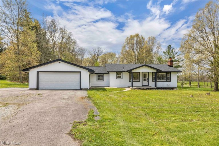 8195 Palmyra Road, Canfield, OH, 44406