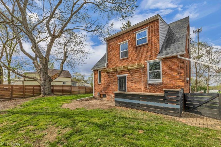 304 Union Street, Medina, OH - Photo 3