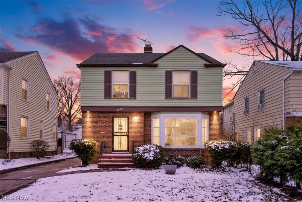 16908 Throckley Avenue, Cleveland, OH