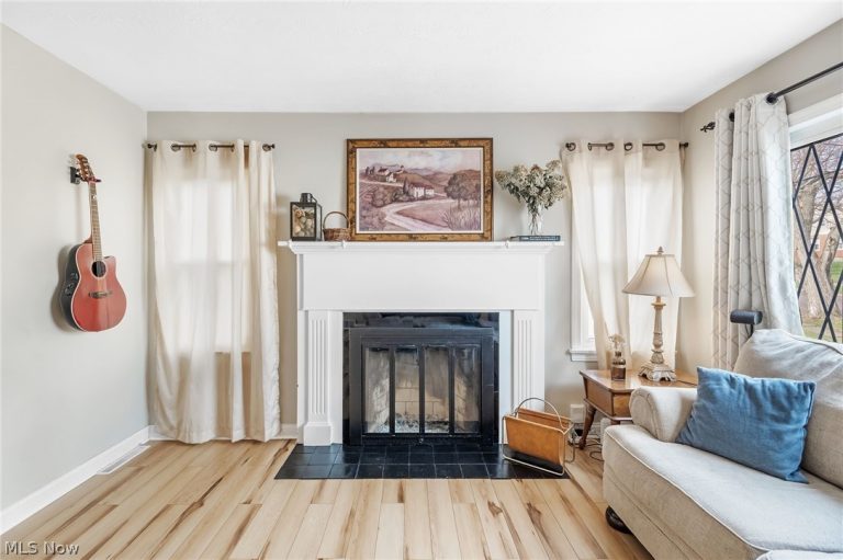 2652 Graham Avenue, Akron, OH - Photo 6