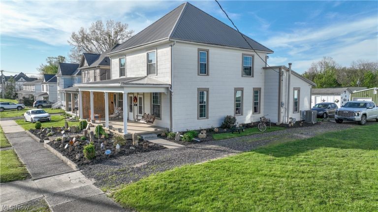 204 & 206 Marietta Street, Woodsfield, OH, 43793