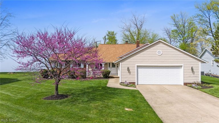 59 Lakehurst Drive, Eastlake, OH, 44095