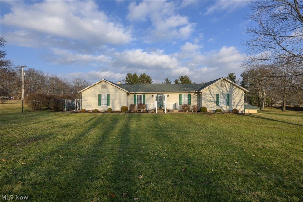 6840 Akron Avenue, Canal Fulton, OH