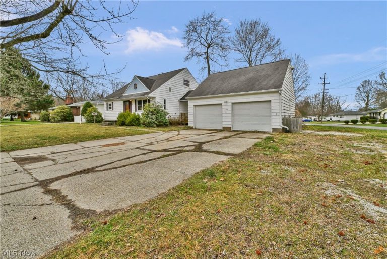 832 Harold Street, Kent, OH - Photo 3