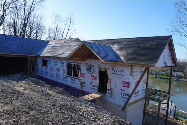 15 Huron Trail, Malvern, OH - Photo 2