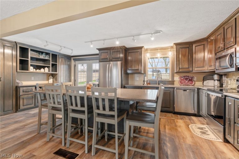 2120 Edmar Street, Louisville, OH - Photo 5