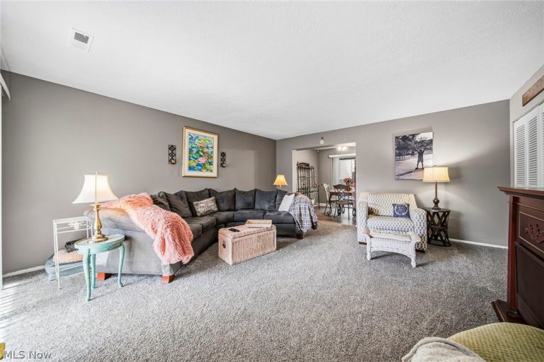 4449 Cushing Lane, Richmond Heights, OH - Photo 8