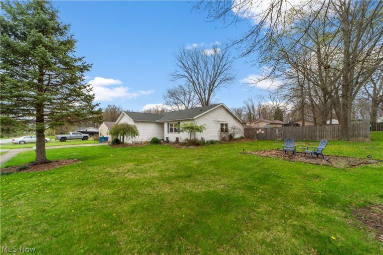 3869 Dayton Avenue, Lorain, OH - Photo 3