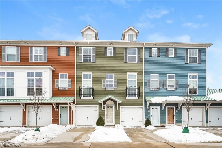 39 Grandview Drive, Rocky River, OH, 44116