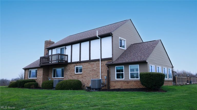 13177 Beaver Springfield Road, New Springfield, OH - Photo 2