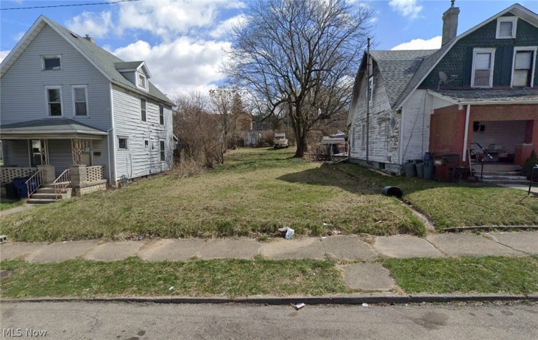 126 Greenmount Avenue, Springfield, OH - Photo 2