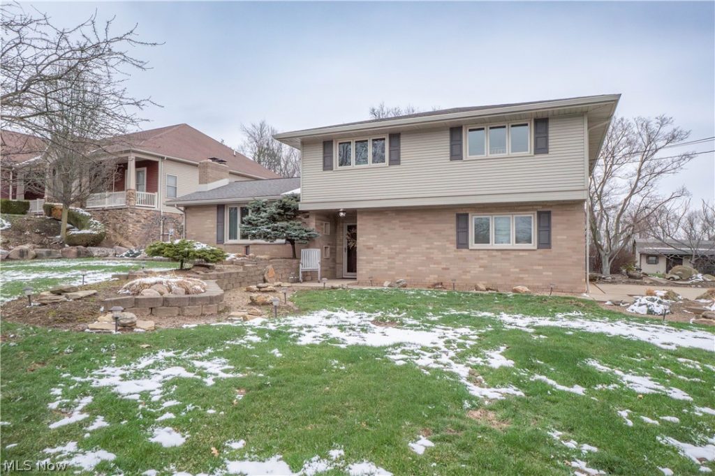 7416 Woodcrest Avenue, Canton, OH