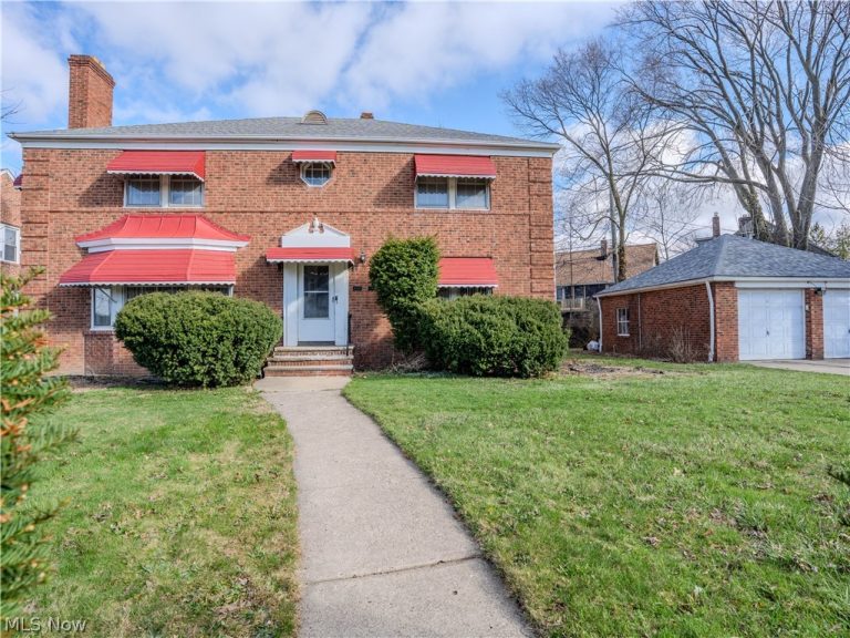 13699 Cedar Road, University Heights, OH - Photo 2