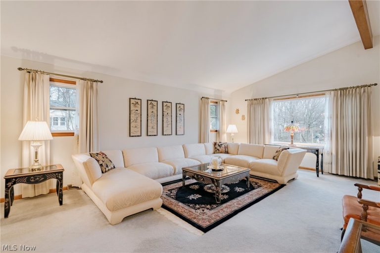 23 Thames Avenue, Bedford, OH - Photo 5