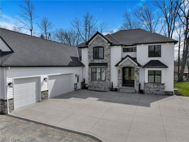 26650 Hurlingham Road, Beachwood, OH - Photo 3