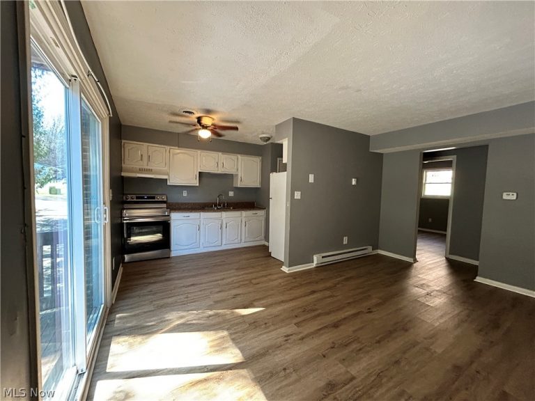 365 12th Street #3, Weirton, WV - Photo 5