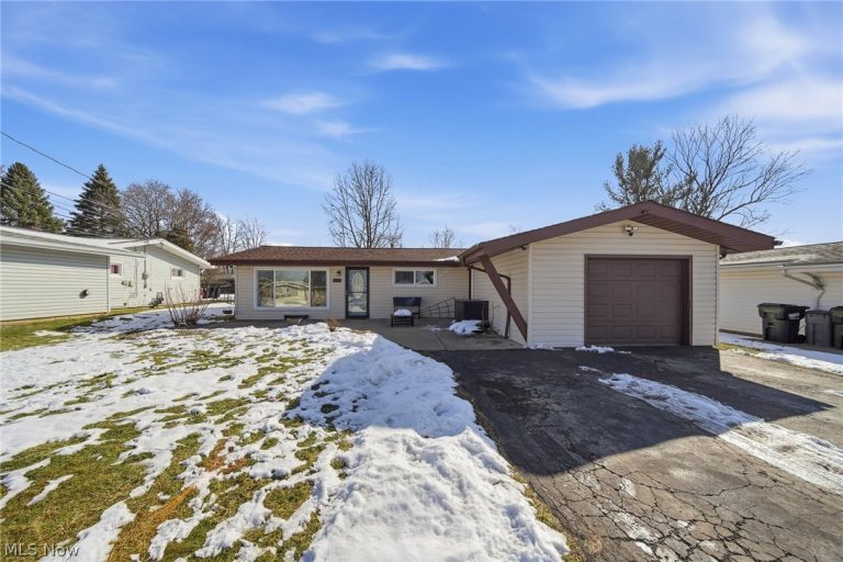 9185 Milford Drive, Northfield, OH, 44067