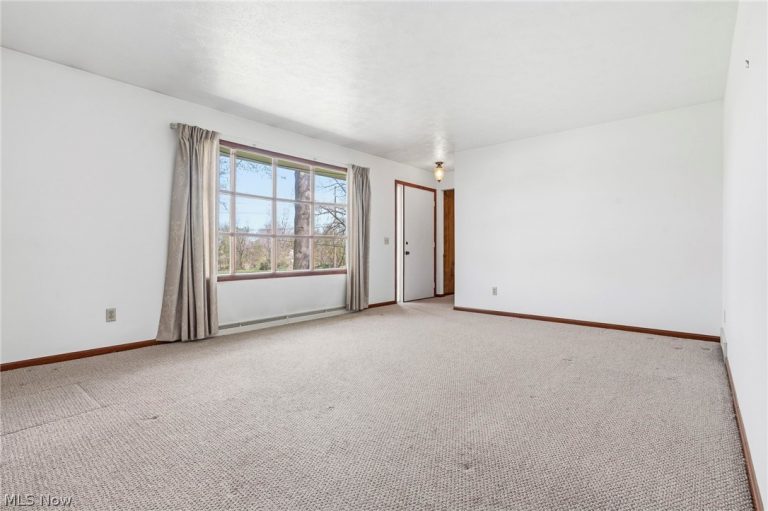 2430 Easton Street, Canton, OH - Photo 8