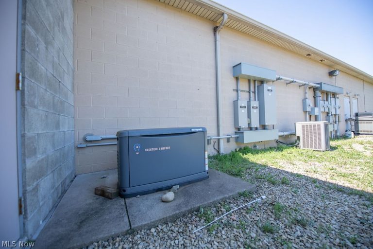 1315 Wooster Avenue, Strasburg, OH - Photo 5