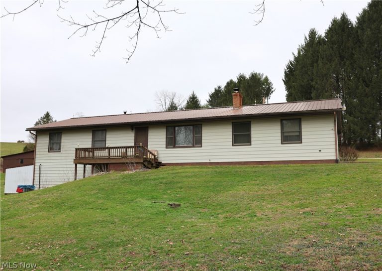 10670 County Road 6, Killbuck, OH - Photo 2