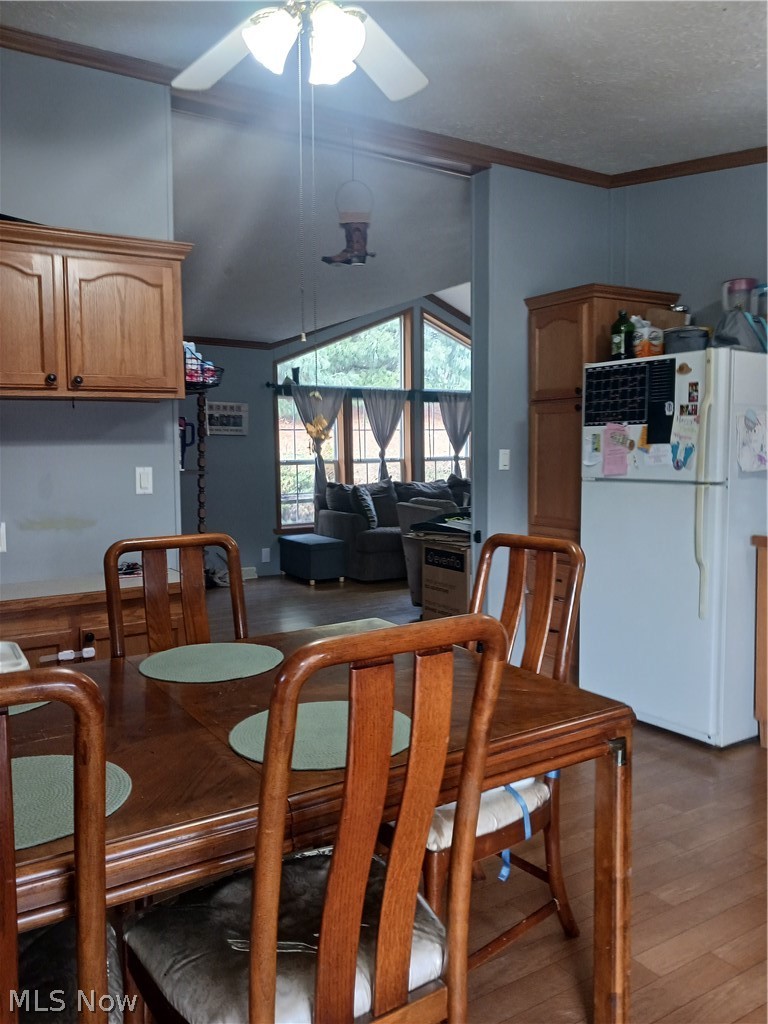 111 Everson Road, Belpre, OH - Photo 3