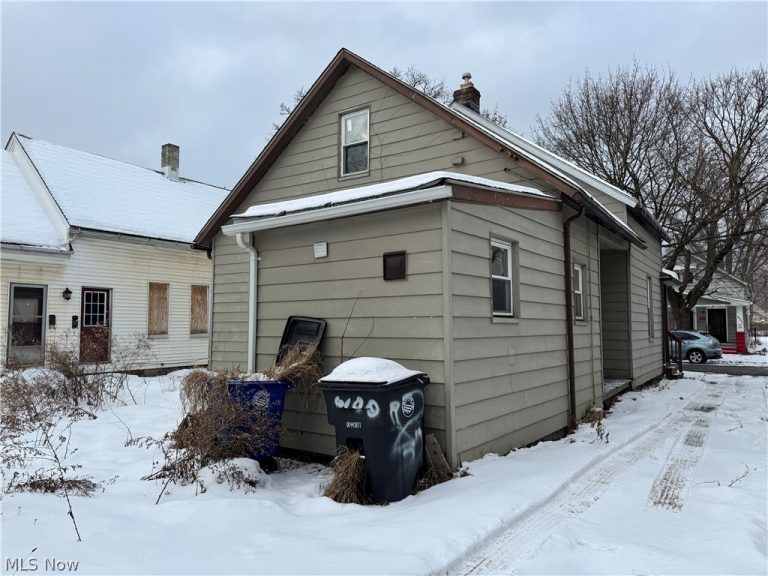 6100 Gertrude Avenue, Cleveland, OH - Photo 3