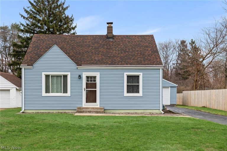 4 Lyndale Drive, Painesville Twp, OH - Photo 2