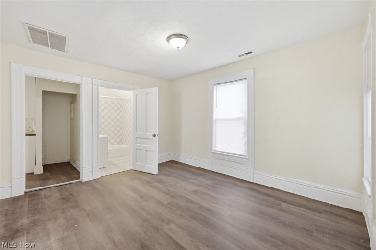 1978 93rd Street, Cleveland, OH - Photo 2