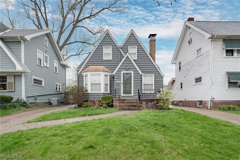 1294 Giel Avenue, Lakewood, OH, 44107