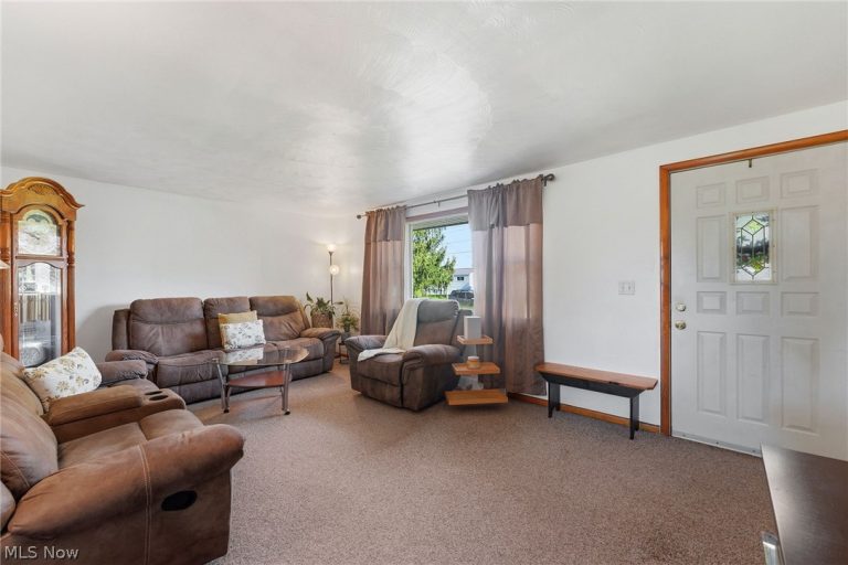 5180 Lynncrest Street, Canton, OH - Photo 6