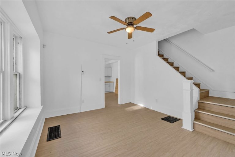 1139 74th Street, Cleveland, OH - Photo 4