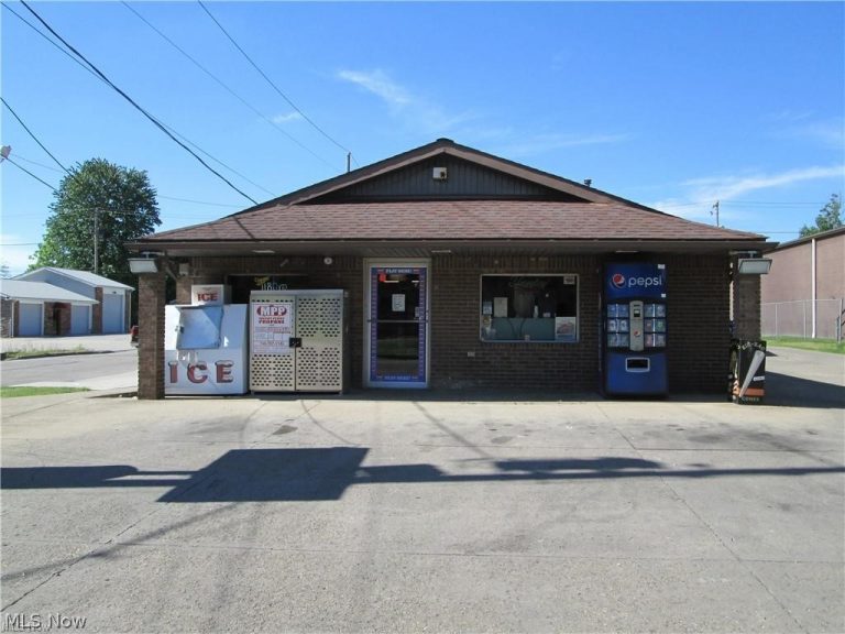 101 Steubenville Avenue, Cambridge, OH, 43725