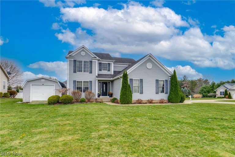 5452 Shadow Field Circle, Louisville, OH - Photo 3