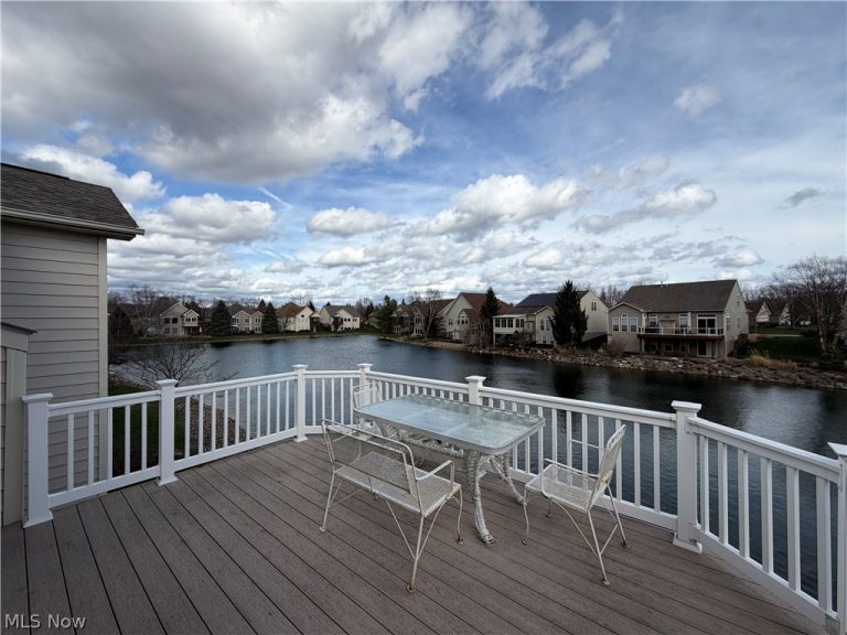 895 Highridge Lane, Kent, OH - Photo 5