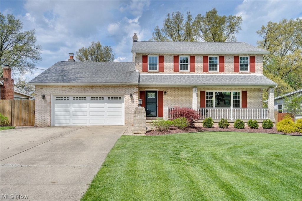4220 Nottingham Avenue, Austintown, OH
