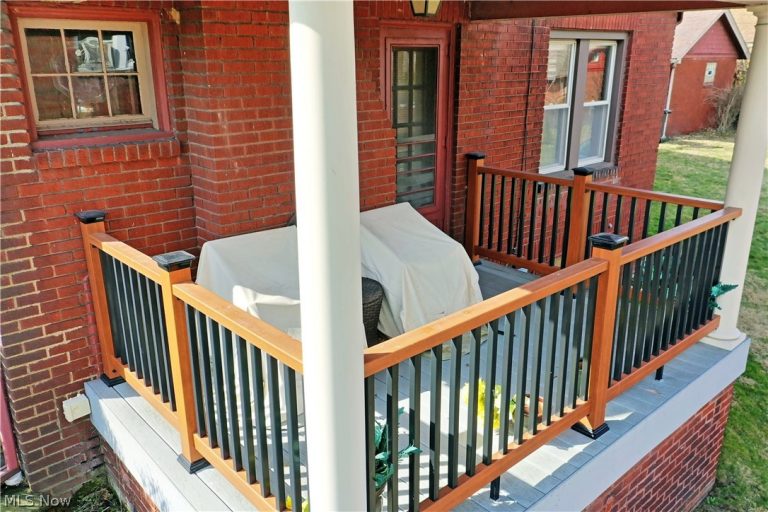 218 Upland Avenue, Youngstown, OH - Photo 6