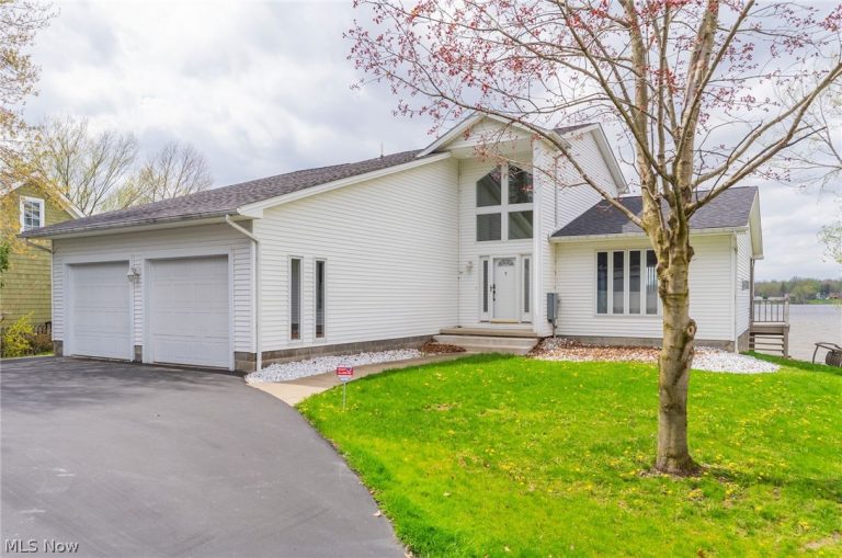 1408 River Road, Lake Milton, OH, 44429