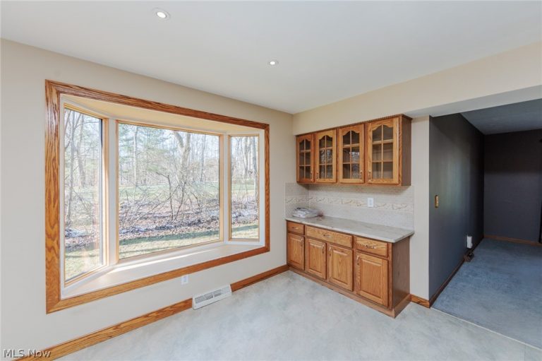 45 River Road, Hinckley, OH - Photo 6