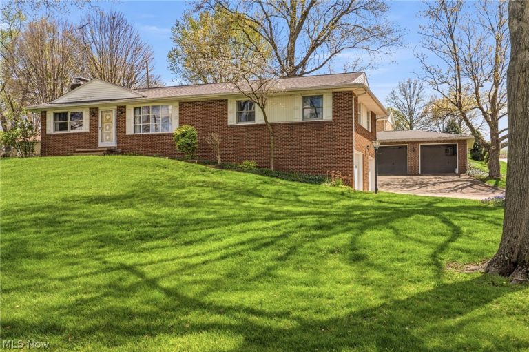 2430 Easton Street, Canton, OH, 44721