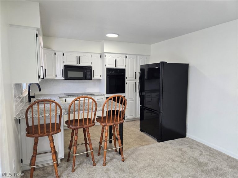 52 Meadow Ln Circle, Parkersburg, WV - Photo 3