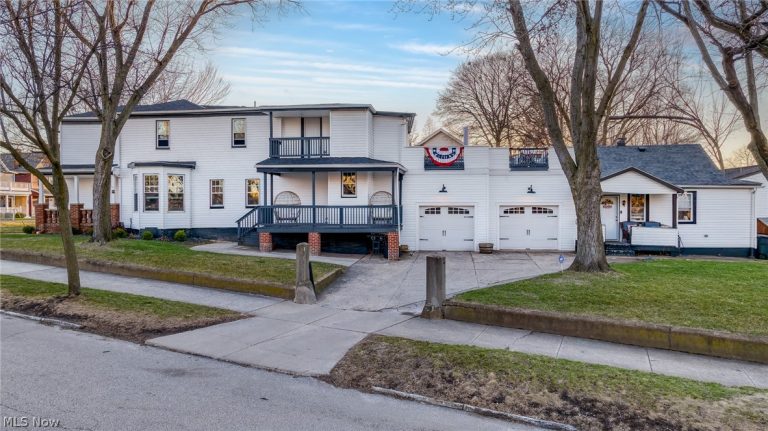 4902 Tillman Avenue, Cleveland, OH - Photo 2