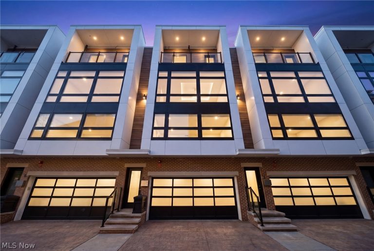 3114 Vine Court, Cleveland, OH, 44113