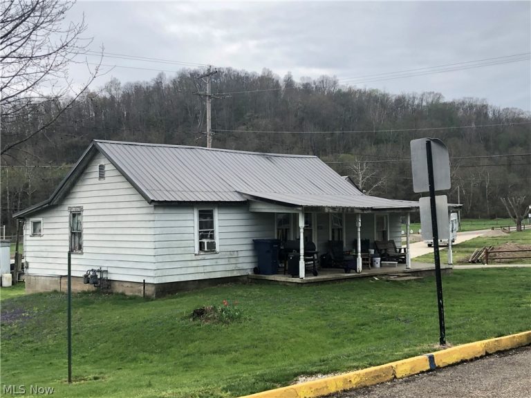1575 Main Street, Stockport, OH, 43787