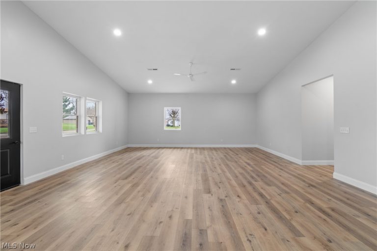 509 Pine Street, Beach City, OH - Photo 3