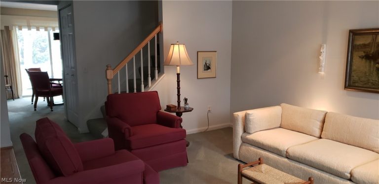 24690 Thicket Lane #32, Olmsted Falls, OH - Photo 3