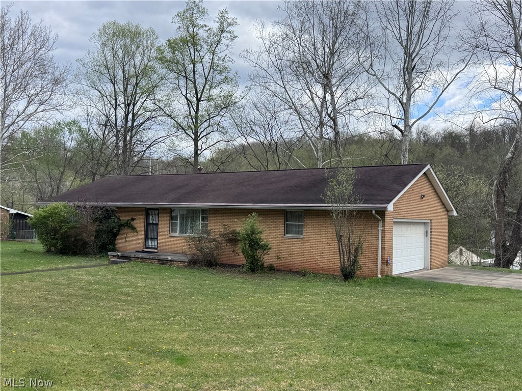 34 Chris Street, Belpre, OH
