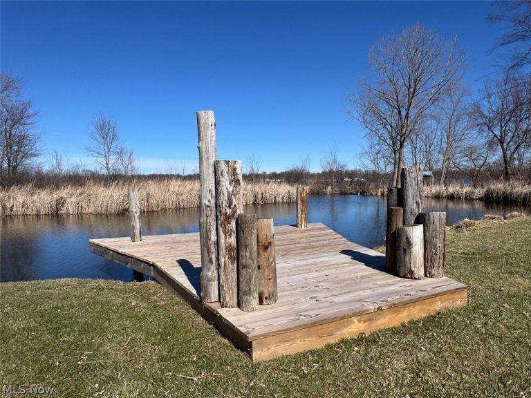 Lakeside Drive, Lakemore, OH, 44250