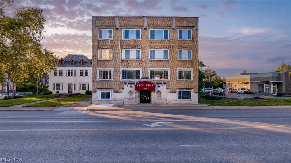 13671 Euclid Avenue, East Cleveland, OH