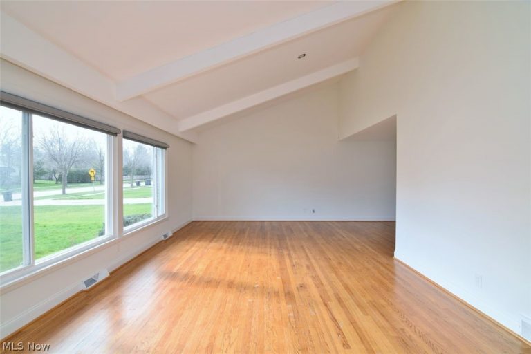2828 Meldon Boulevard, Beachwood, OH - Photo 6
