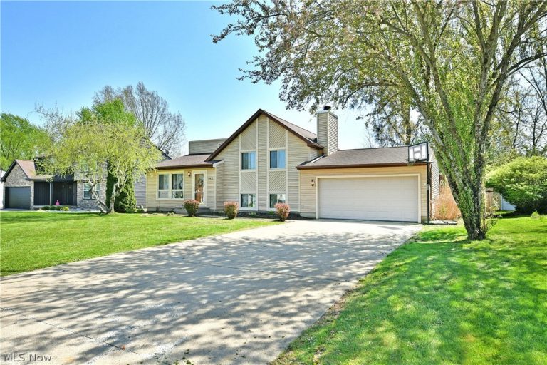 193 Chapel Hill Drive, Warren, OH - Photo 2